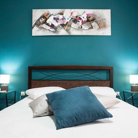 Cobalt Apartment Near Athens Airport Артеміда Екстер'єр фото