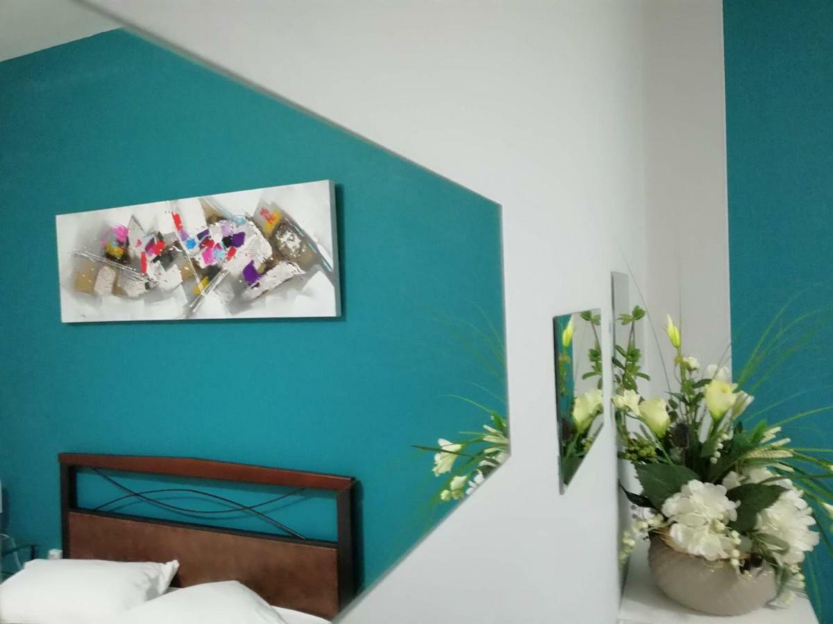 Cobalt Apartment Near Athens Airport Артеміда Екстер'єр фото